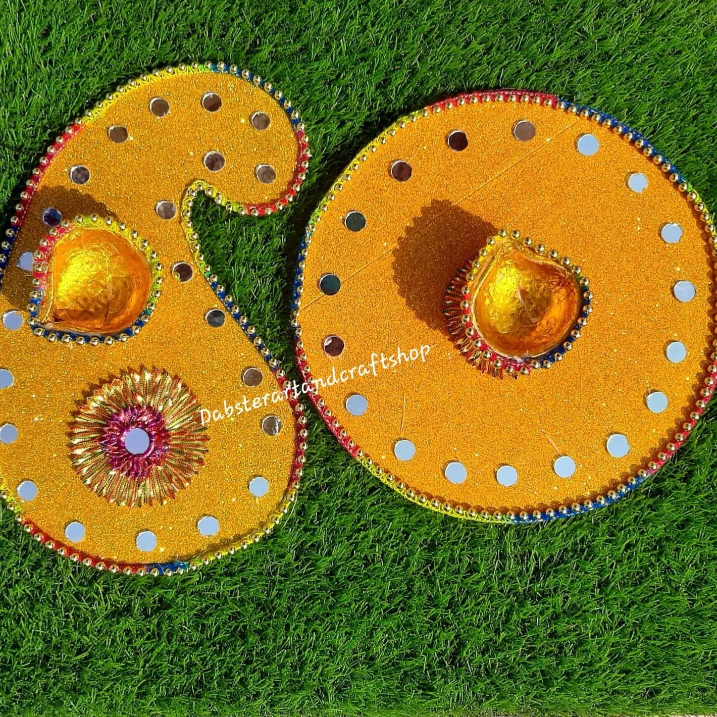 Floral Mehndi Design with Elegant Leaves